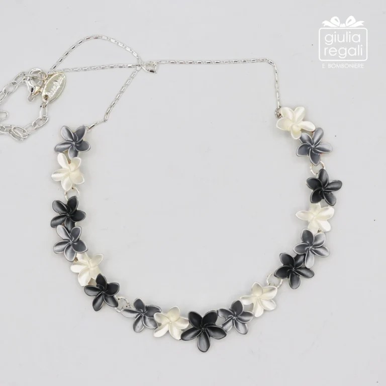 Collana girocollo a fiori artigianale color argento