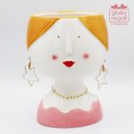 Vaso-Girl-Coco-bionda-con-orecchini-a-stella