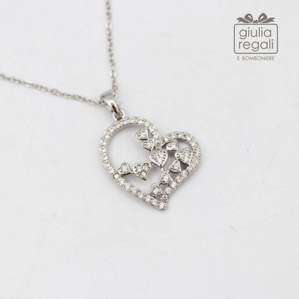 Collana ciondolo Cuore con cuoricini color argento