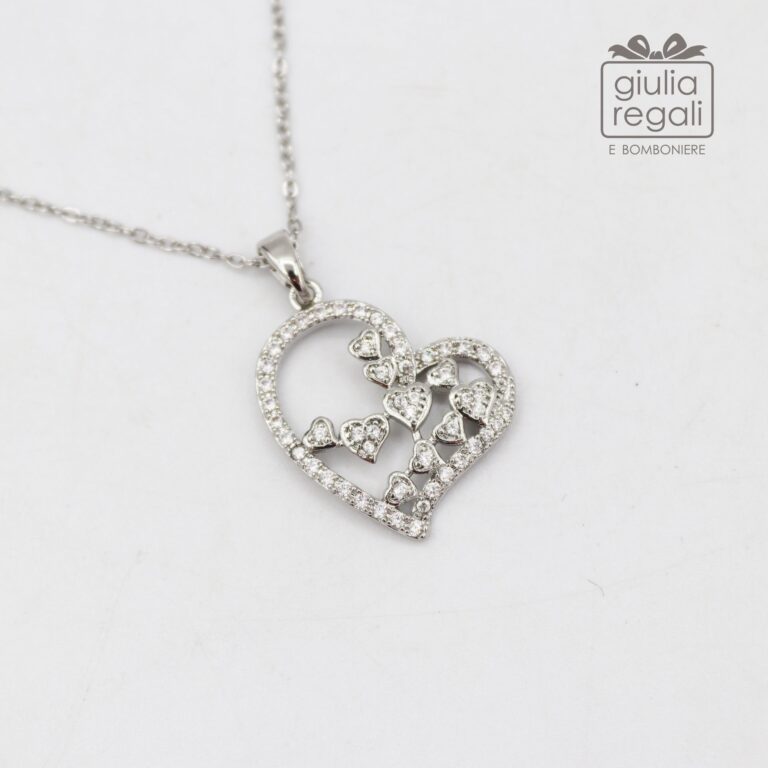 Collana ciondolo Cuore con cuoricini color argento