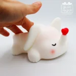 Lampada LED elefante in silicone con cuoricino - luce multicolore - immagine 8