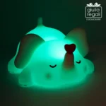 Lampada LED elefante in silicone con cuoricino - luce multicolore - immagine 6