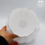 Vaso in vetro bianco decorativo 15x19,5 cm - immagine 3