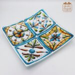 Vassoio in vetro decorato stile maiolica 18,5x18,5 cm