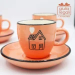 Set 4 tazzine con piattino in ceramica color pesca - Decoro casetta con cuore
