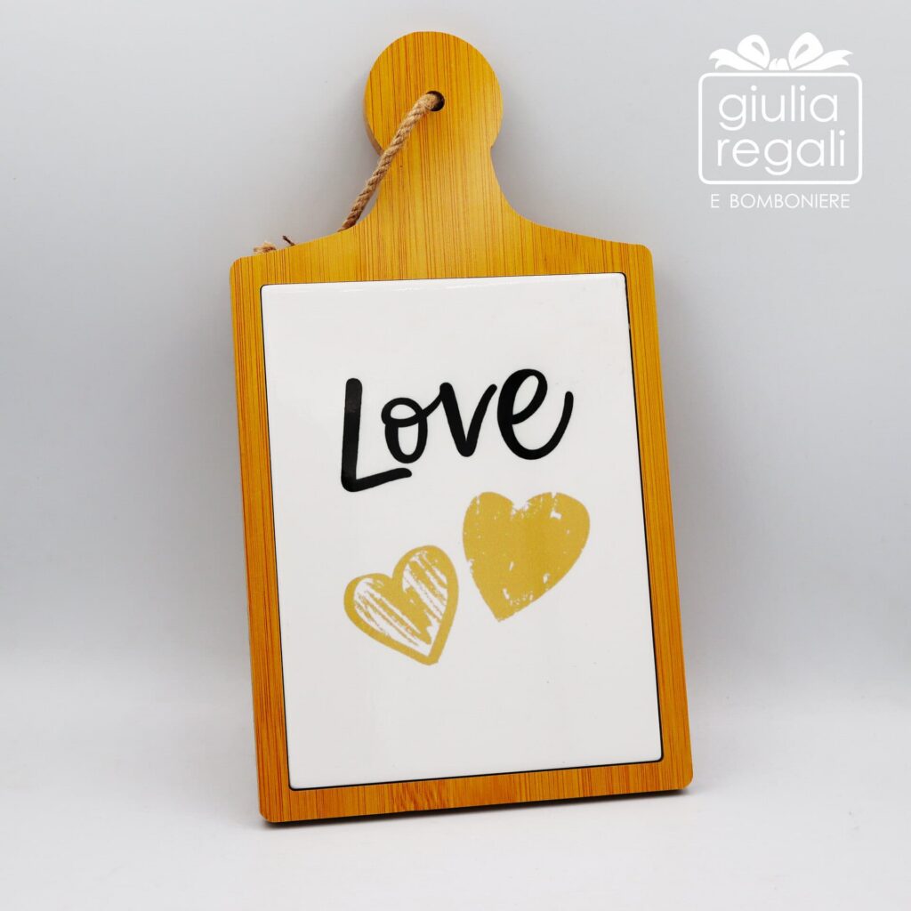 Tagliere decorativo in legno con piastrella Love