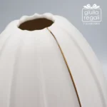 Vaso in porcellana con linea oro 15,6x16 cm Inoka Home Milano