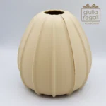 Vaso in porcellana con linea oro 15,6x16 cm Inoka Home Milano