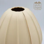 Vaso in porcellana con linea oro 15,6x16 cm Inoka Home Milano